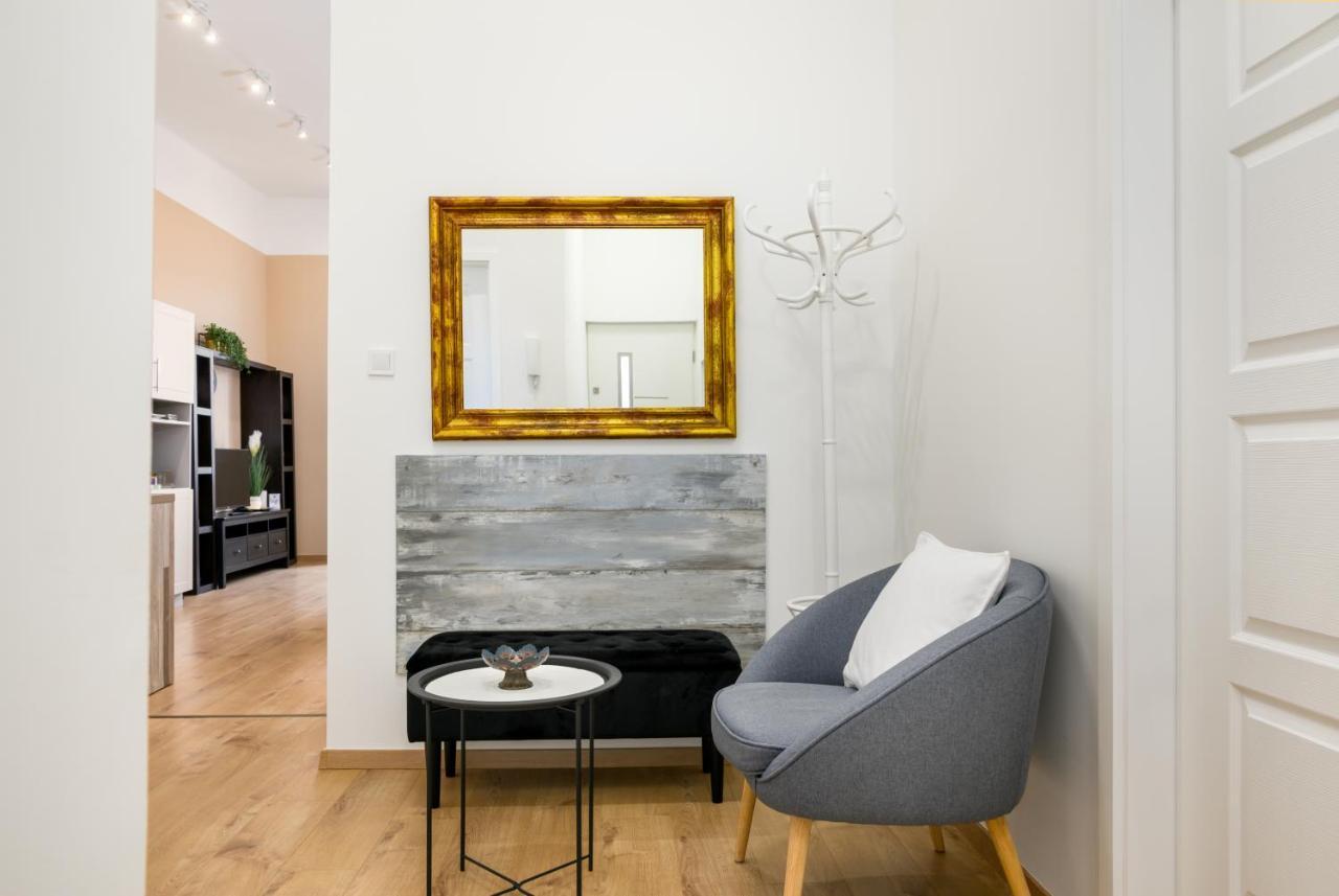 Ja18 Downtown Pearl - 2 Bedroom Apartment Budapest Eksteriør billede